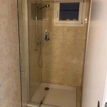 Privatunterkunft Grande Avec Salle De Bains Privative