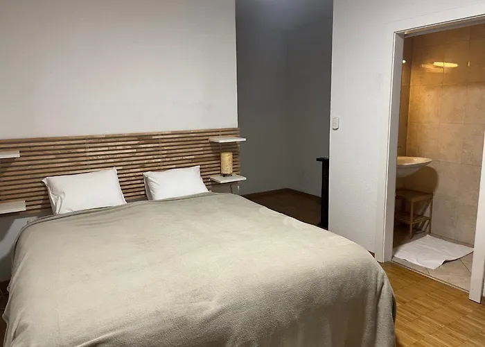 Grande Avec Salle De Bains Privative لوزان